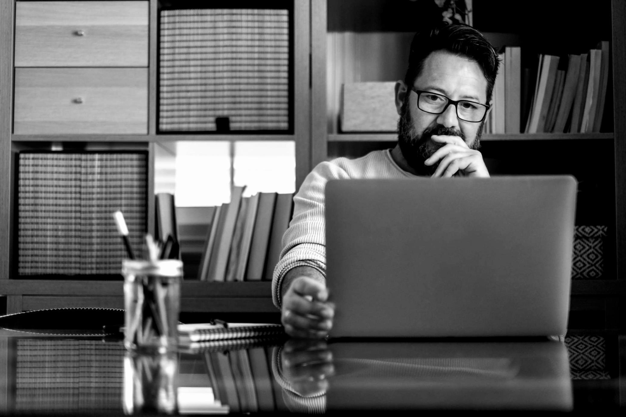 Espacio de trabajo creativo del taller literario en Madrid